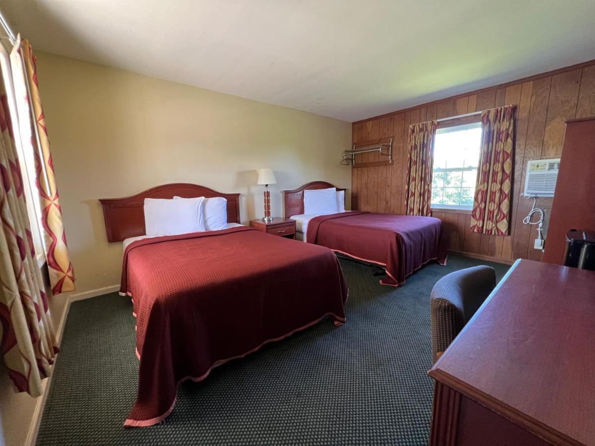 Relax Inn By Oyo Natural Bridge I-81 Eksteriør billede