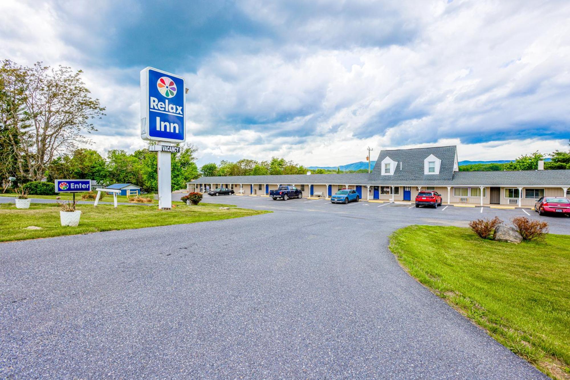 Relax Inn By Oyo Natural Bridge I-81 Eksteriør billede